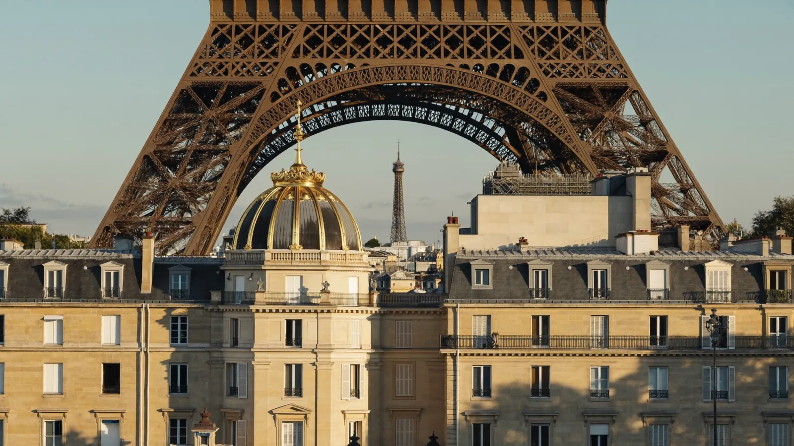 Paris 7e arrondissement (75007) : Invalides – Tour Eiffel – Gros-Caillou